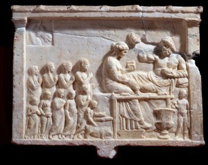 Griekse kunst: reliëf dat een banketscène voorstelt, 300 v.Chr. Mantua, Palazzo Ducale, Coll statuaria, inv nr 6684, Italië door Greek