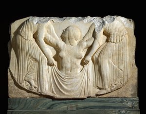 Griekse kunst: de geboorte van Venus uit de golven ondersteund door de Horai. Reliëf van de Ludovisi-troon, uit Locri. 460-450 v.Chr. Museo Nazionale Romano (Palazzo Altemps) door Greek