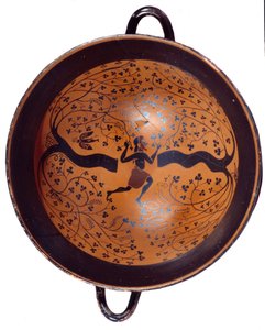 Griekse kunst: Ionische beker in keramiek met zwarte figuren bekend als beker met de vogel. Een man jaagt op zwaluwen. 550 v.Chr. door Greek