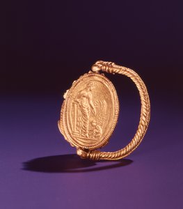 Vingerring met Aphrodite en Eros (goud) door Greek School
