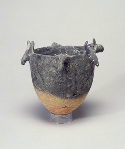 Tulpenkom, met stierenkoppen, Cyprus, 2400-2200 v.Chr. door Greek School