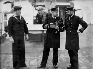 Een boodschap voor de kapitein van het slagschip HMS Magnificent, 1896 door Gregory and Co