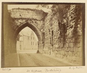 St Andrews, Perthshire door H. G. Watson