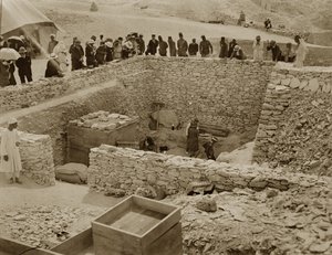 Lord Carnarvon, Lady Evelyn Herbert en Howard Carter bij het Graf van Toetanchamon