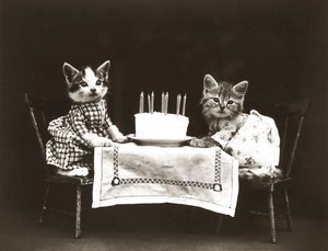 Kittieserie: Verjaardagsfeestje, c.1914 (zilverdruk)