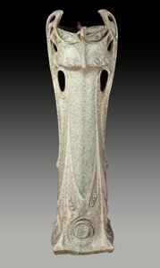 Art Nouveau: Jardiniere rond 1902-1903 gemaakt door Hector Guimard (1867-1942), 20e eeuw. Sevres, Nationaal Museum van Keramiek. door Hector Guimard