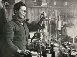 Dr. Atkinson in zijn laboratorium, 15 september 1911