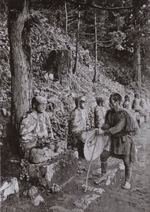 Meditatie, een Studie bij Gamman-ga-Fuchi, Nikko door Herbert Ponting