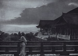 Maanlicht bij Kiyomizu-dera door Herbert Ponting