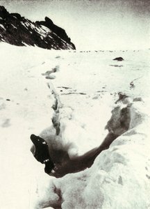 De getijdebreuk bij Razorback Island, 1911, 1913 door Herbert Ponting