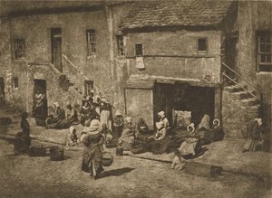 [Women and Children Baiting the Lines, Fishergate, St Andrews].