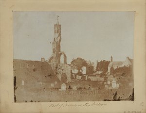 Het Westelijke Eind van St. Andrews en het Kathedraalgebied vanuit het Noordoosten door Hill and Adamson Adamson