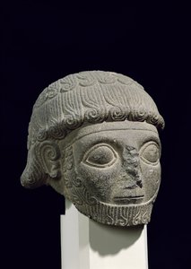 Hoofd van een god, uit Barak in Turkije, 18e-17e eeuw v.Chr. door Hittite