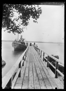 Bootbrug in Niemenlautaa