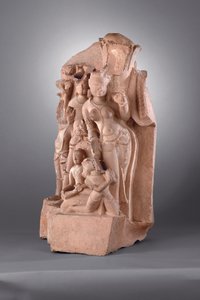 Dienaren van Vishnu met Gada, 10e-11e eeuw door Indian School