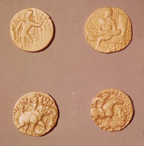 Dinars van Samudragupta (335-375) en Kumargupta I (415-454)