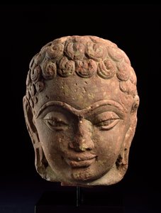 Hoofd van een Jain Tirthankara, Mathura Regio, Kushan periode, 3e-4e eeuw n.Chr.