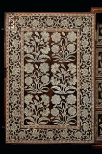 Mughal kabinet, Gujarat of Sindh, West-India door Indian School