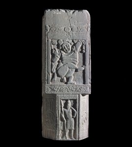 Stupa-plaat met een dwerg en Scythische figuren, van de site van Nagarjuna (reliëf) door Indian School