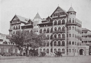 Bombay / Mumbai: De woonkamers van de Royal Bombay Yacht Club (z/w foto) door Indian photographer