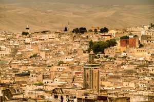 Een uitzicht op de medina in Fes, Marokko, 2017