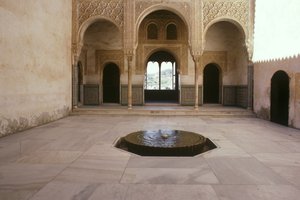 De Mexuar patio