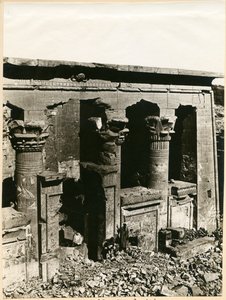 Pronaos van de tempel van Mandulis, Kalabsha, Egypte, foto door Antonio Beato door Italian Photographer