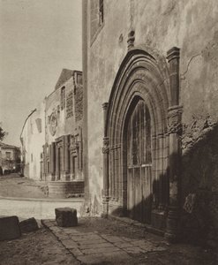 Sicilië / Sicilië: Sciacca, gotisch portaal (zwart-wit foto) door Italian Photographer