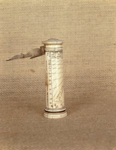 Draagbare zonnewijzer, gesigneerd D. Stephanus, FF, 1587 door Italian School