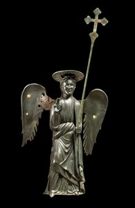 St. Gabriël Aartsengel met een processiekruis, bronzen standbeeld uit de XII eeuw, Kruis van 1369 door Italian School