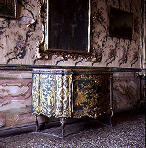 Ladekast uit het Palazzo Calbo Crotta, Venetië door Italian School Italian School