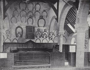 Hoefijzer Hulde in Oakham Kasteel door J. Benjamin Stone