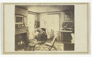 Zonder titel (Vrouw in interieur van huis)