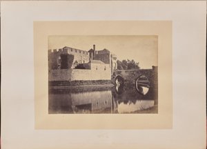 Brug bij de ingang van het hoofdeiland, poortgebouw en wachtkamer van de soldaten door J. Cruttenden