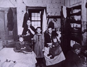 Sloppenwijk, New York City c.1905 (zw/w foto) door Jacob August Riis