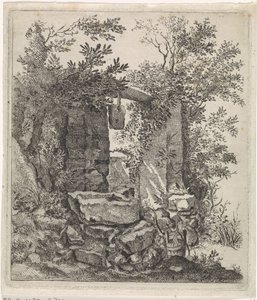 Vervallen stenen poort in een landschap