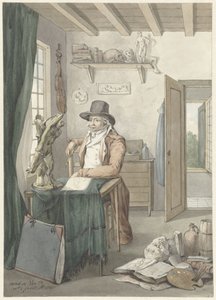 Portret van de kunstenaar Jacob Smies in een atelier met kunstvoorwerpen