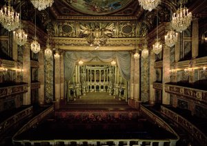 Interieur van het operahuis, voltooid in 1770 (gerestaureerd 1952-71)
