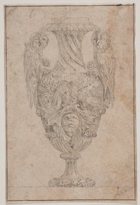 Sierlijke vaas met twee uilen en een hoofd. Kopie naar Pl. 15 in de suite van de in 1746 door Saly getekende vazen, "Vasa a se inventa..." door Jacques Francois Joseph Saly