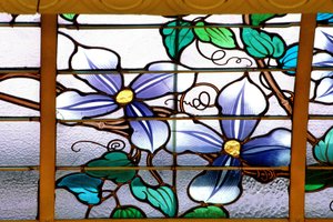 Nancy (departement 54), Art Nouveau, La verriere aux Clematites (1901) - detail, Glas-in-lood door Jacques Gruber (1870-1936), bij Credit Lyonnais, rue St Georges door Jacques Gruber