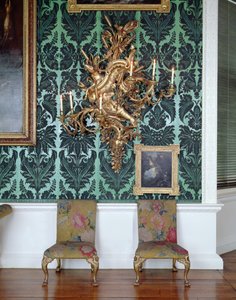 Zijstoelen en girandole, uit de Gallery Suite, gemaakt door James Pascall