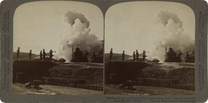 Enorme 11-inch granaat van Japans belegeringskanon begint zijn dodelijke vlucht naar Port Arthur