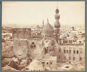 Egypte. Caïro. Uitzicht op een van de moskeeën door James Robertson