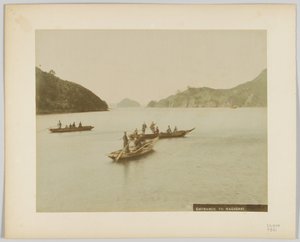 Ingang van Nagasaki, Japan (handgekleurde zwart-wit foto)