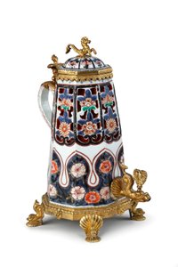 Een zeldzame elegant gemonteerde Imari koffiepot en deksel (keramiek)