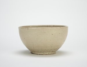 Serveerschaal, mogelijk Hagi aardewerk