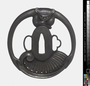 Tsuba: Aap die Schelp Vasthoudt