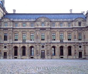 La cour carrée du Louvre, façade van het Louvre van Henri II