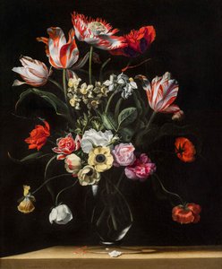 Tulpen, Narcissen, Anjers, Klaprozen, Anemonen en Andere Bloemen in een Glazen Vaas op een Houten Ledge, een van een paar, 17e eeuw door Jean Picart