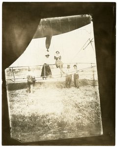 "Ville de St Mande" Luchtschip, Beals aan boord door Jessie Tarbox Beals